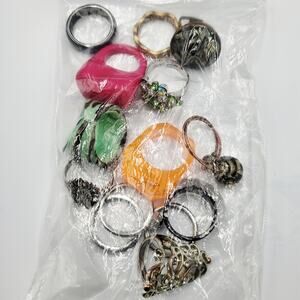 MIXED LOT Rings Jewelry Bag Mixed Materials Metals Various Sizes Multicolored